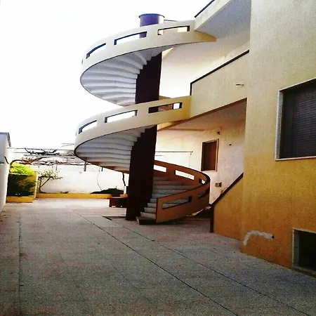 アパート With 2 Bedrooms In Torre Pali, With Enclosed Garden - 800 M *